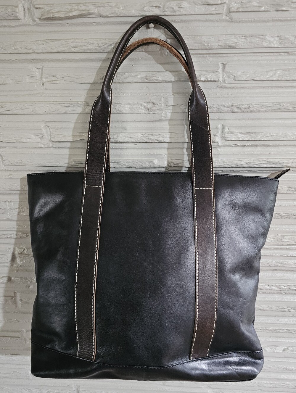 Nebraska Logo Leather Tote & Wallet - Picture 2 of 11